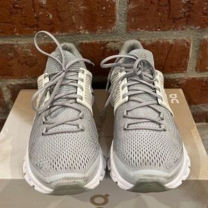 Ladies On running On Cloud Swift running shoe